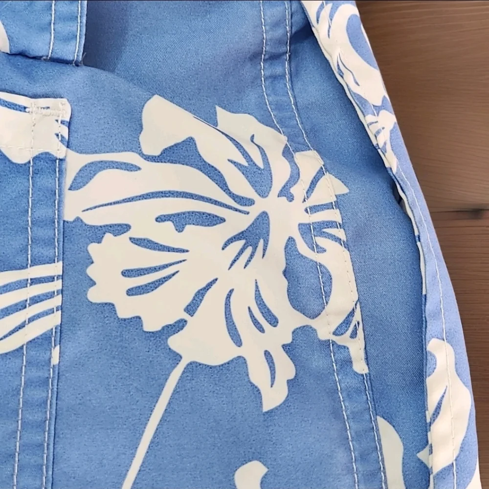 Vintage J.Crew Boardshorts Men’s 38 Blue White Floral Lace-Up Surf Swim Shorts